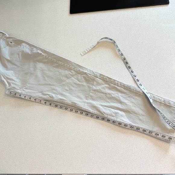 Dockers pants slim fit 30”x32” - Picture 6 of 8